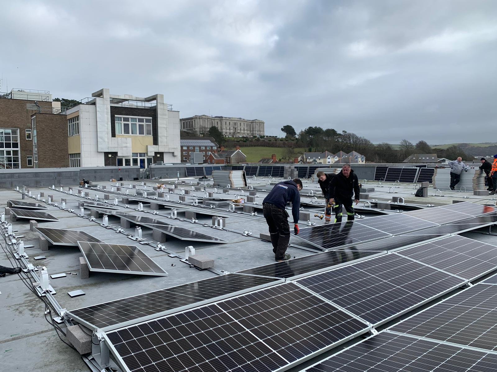 Solar Panels and Battery Storage for Hospitals