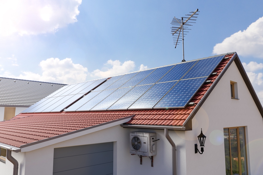 Maximising Energy Efficiency with Solar Panels in Sussex: How to Choose the Right Installation and Save on Your Energy Bills